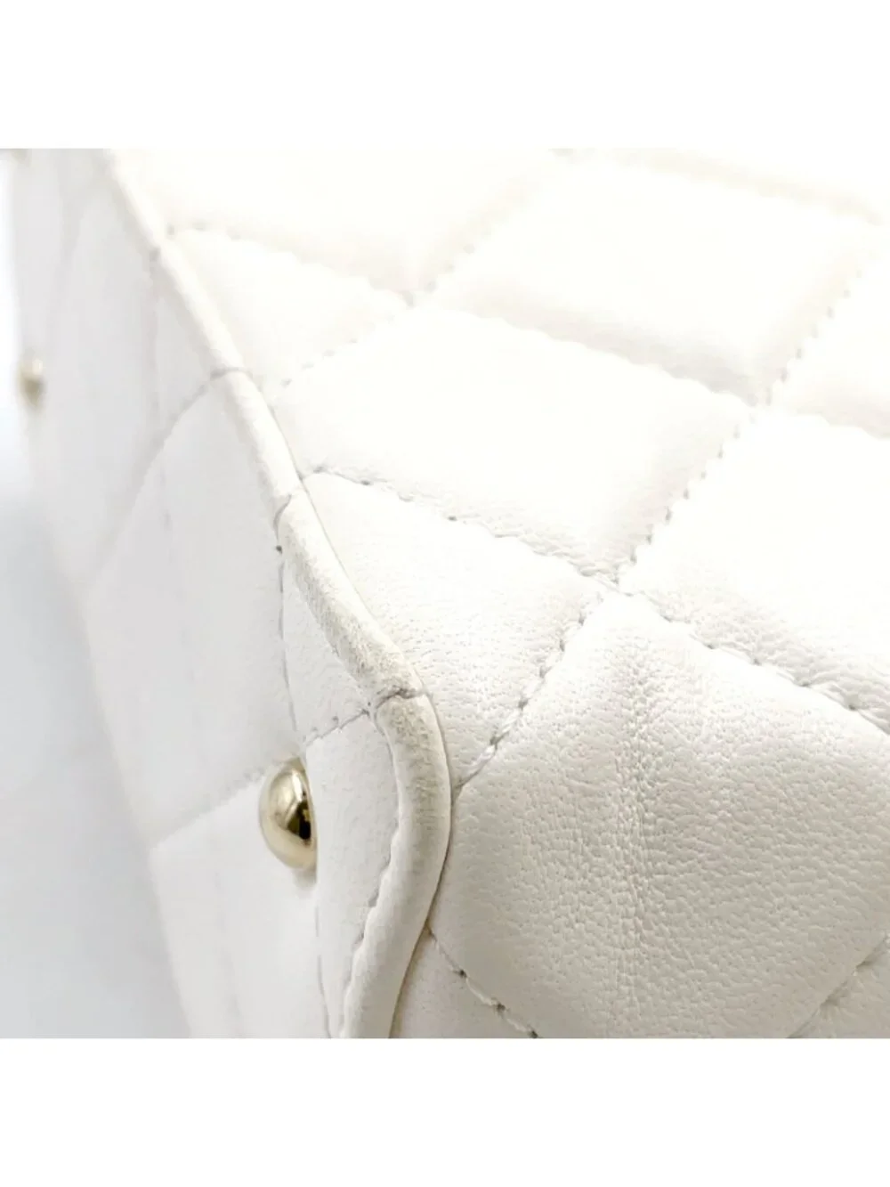 Chanel Quilted Small Box Random Lambskin White Chain Shoulder Bag Gold